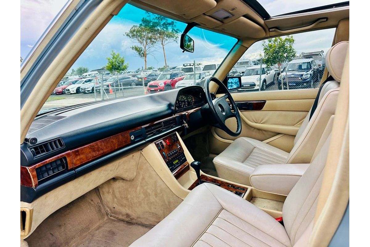 1985 Mercedes-Benz 380SEL 3.8L V8 LWB Luxury Saloon Long Wheel Base LWB