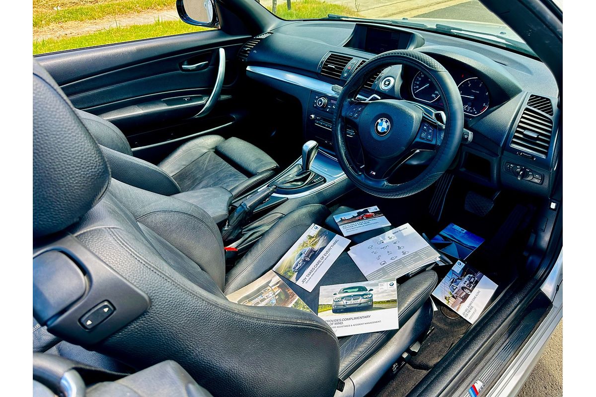 2010 BMW 1 23d E88 MY11