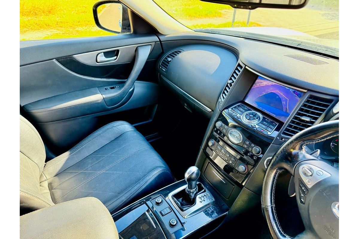 2014 INFINITI QX70 3.7 GT Sports Luxury 4x4 7 Spd SUV