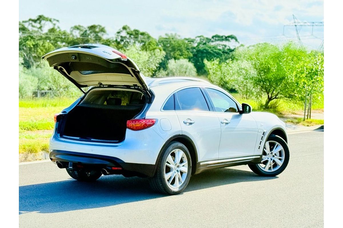 2014 INFINITI QX70 3.7 GT Sports Luxury 4x4 7 Spd SUV