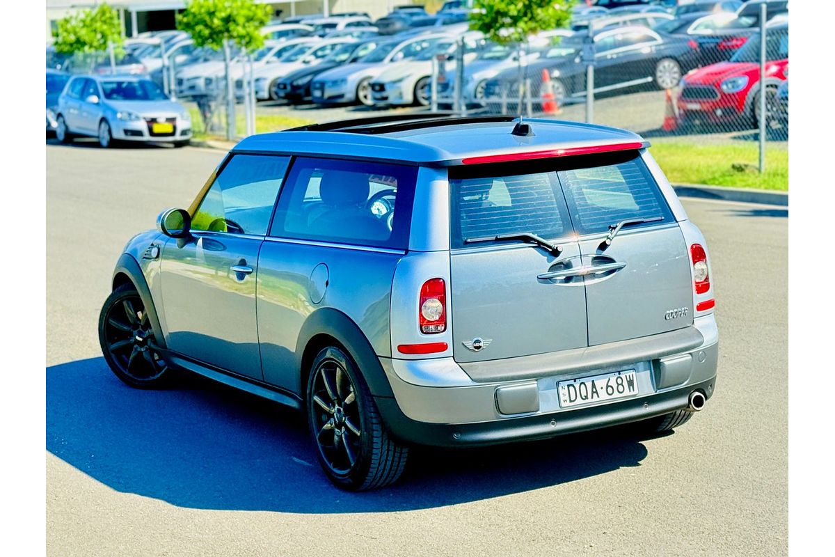 2009 MINI COOPER CLUBMAN R55
