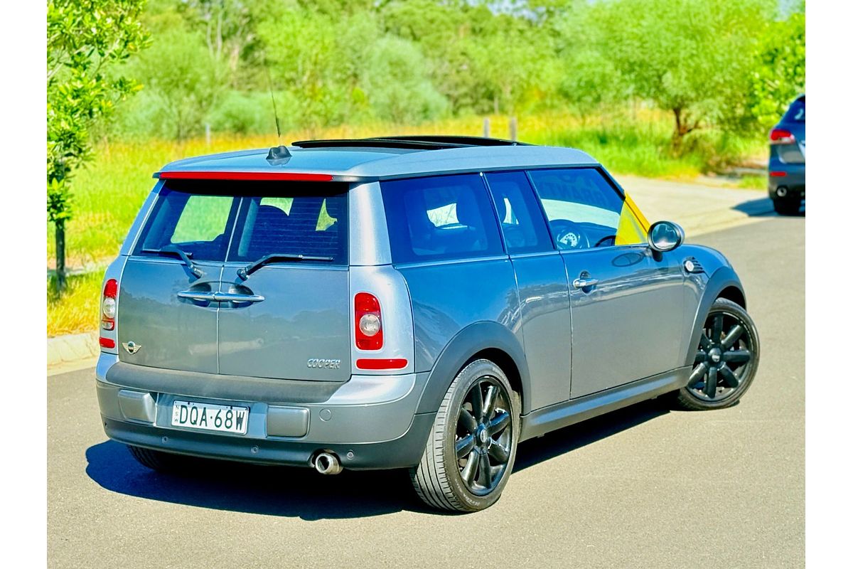 2009 MINI COOPER CLUBMAN R55