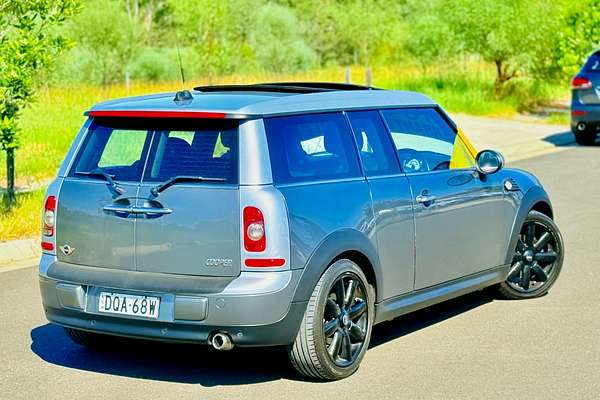 2009 MINI COOPER CLUBMAN R55