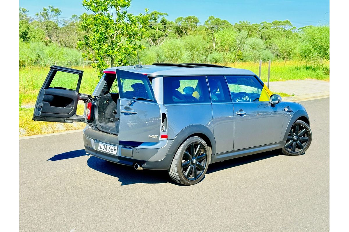 2009 MINI COOPER CLUBMAN R55