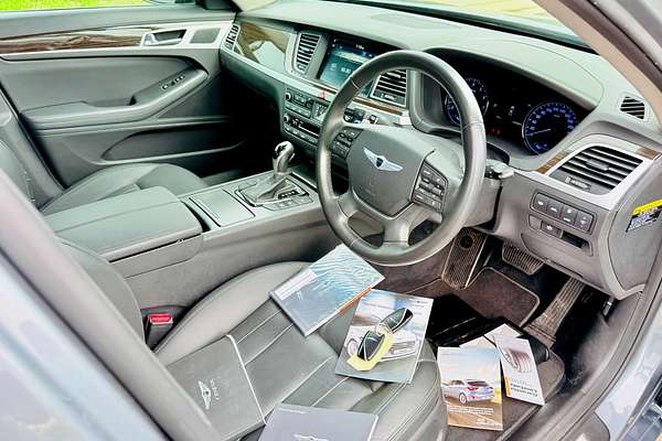 2016 Hyundai Genesis DH 3.8L V6 8 Spd Auto Luxury Saloon