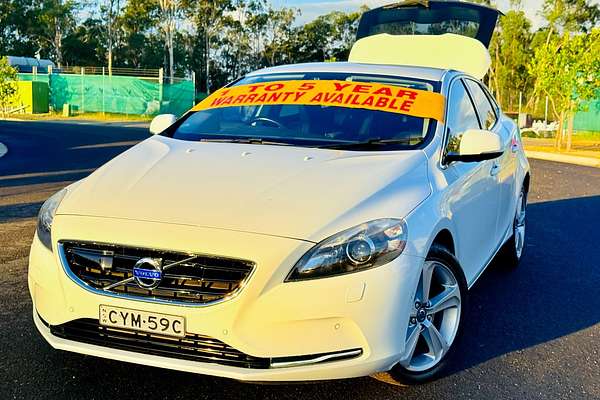 2014 Volvo V40 D4 LUXURY M 2.0L DT Turbo Diesel Hatch