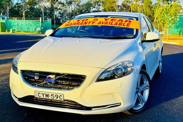 2014 Volvo V40 D4 LUXURY M 2.0L DT Turbo Diesel Hatch