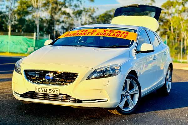 2014 Volvo V40 D4 LUXURY M 2.0L DT Turbo Diesel Hatch