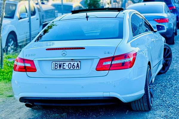 2011 Mercedes-Benz E250 CGI AVANTGARDE 207
