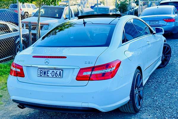 2011 Mercedes-Benz E250 CGI AVANTGARDE 207