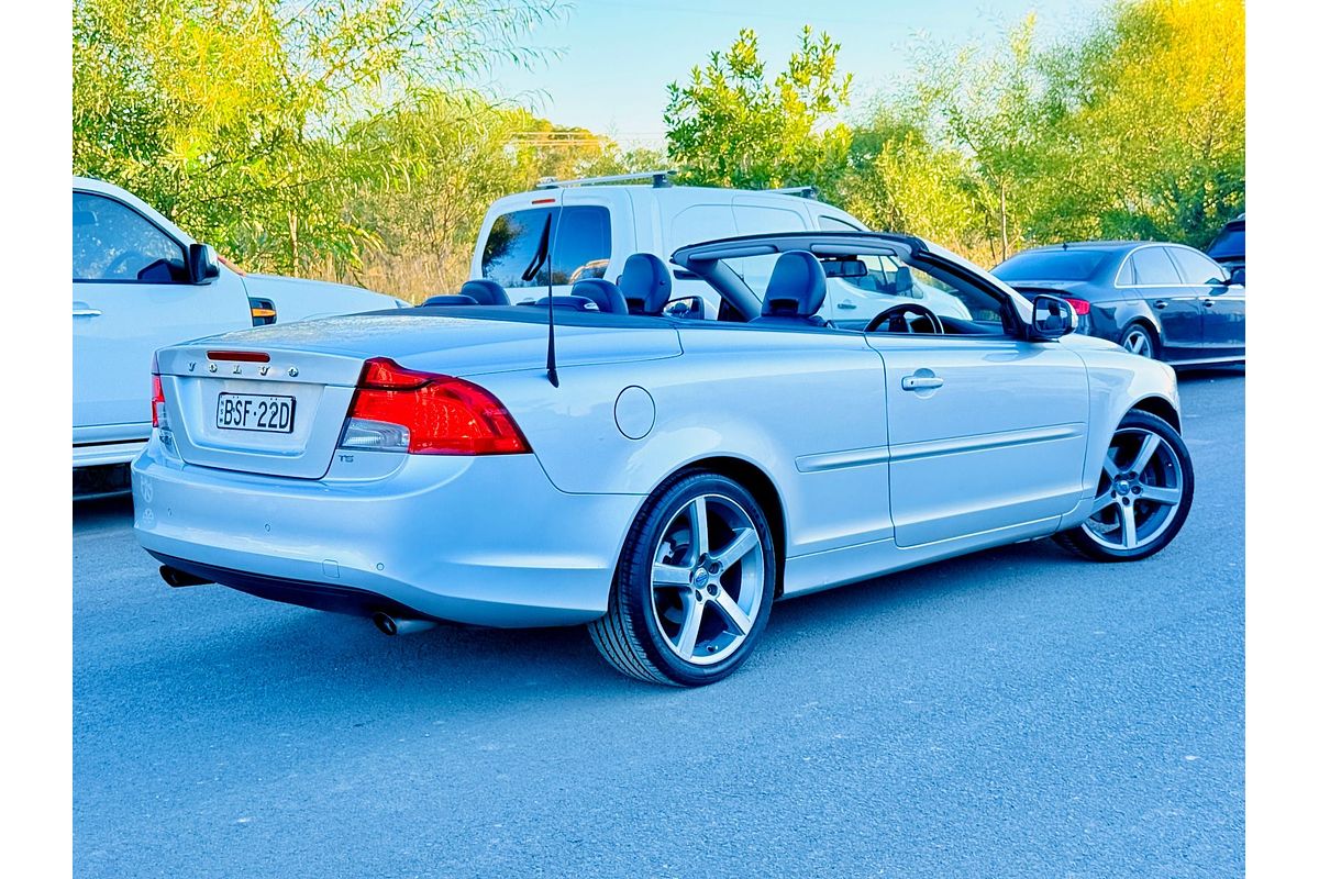 2010 Volvo C70 Hardtop Convertible T5 2.5L Turbo Luxury