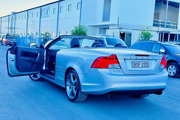 2010 Volvo C70 Hardtop Convertible T5 2.5L Turbo Luxury