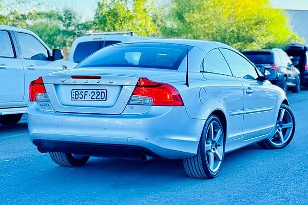 2010 Volvo C70 Hardtop Convertible T5 2.5L Turbo Luxury