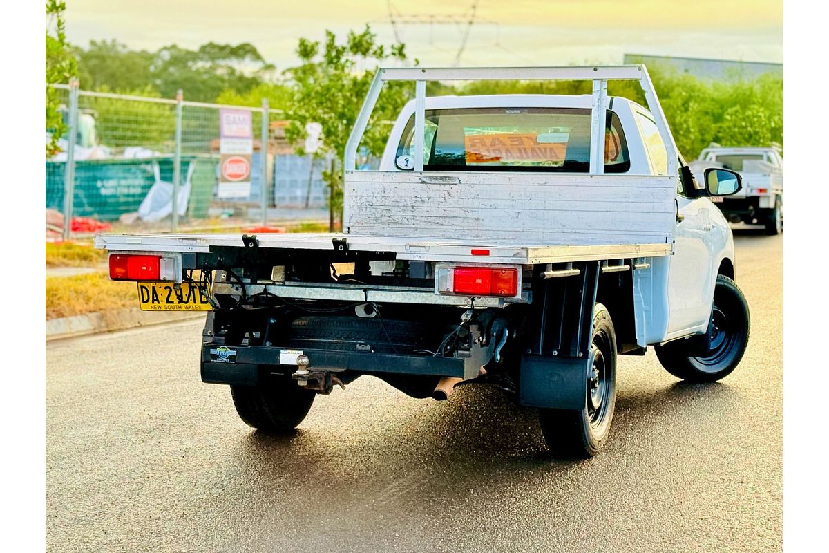 2017 Toyota HILUX WORKMATE GUN122R REAR WHEEL DRIVE