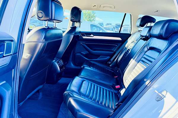 2016 Volkswagen Passat 140TDI HIGHLINE 3C 2.0L Turbo Diesel Luxury