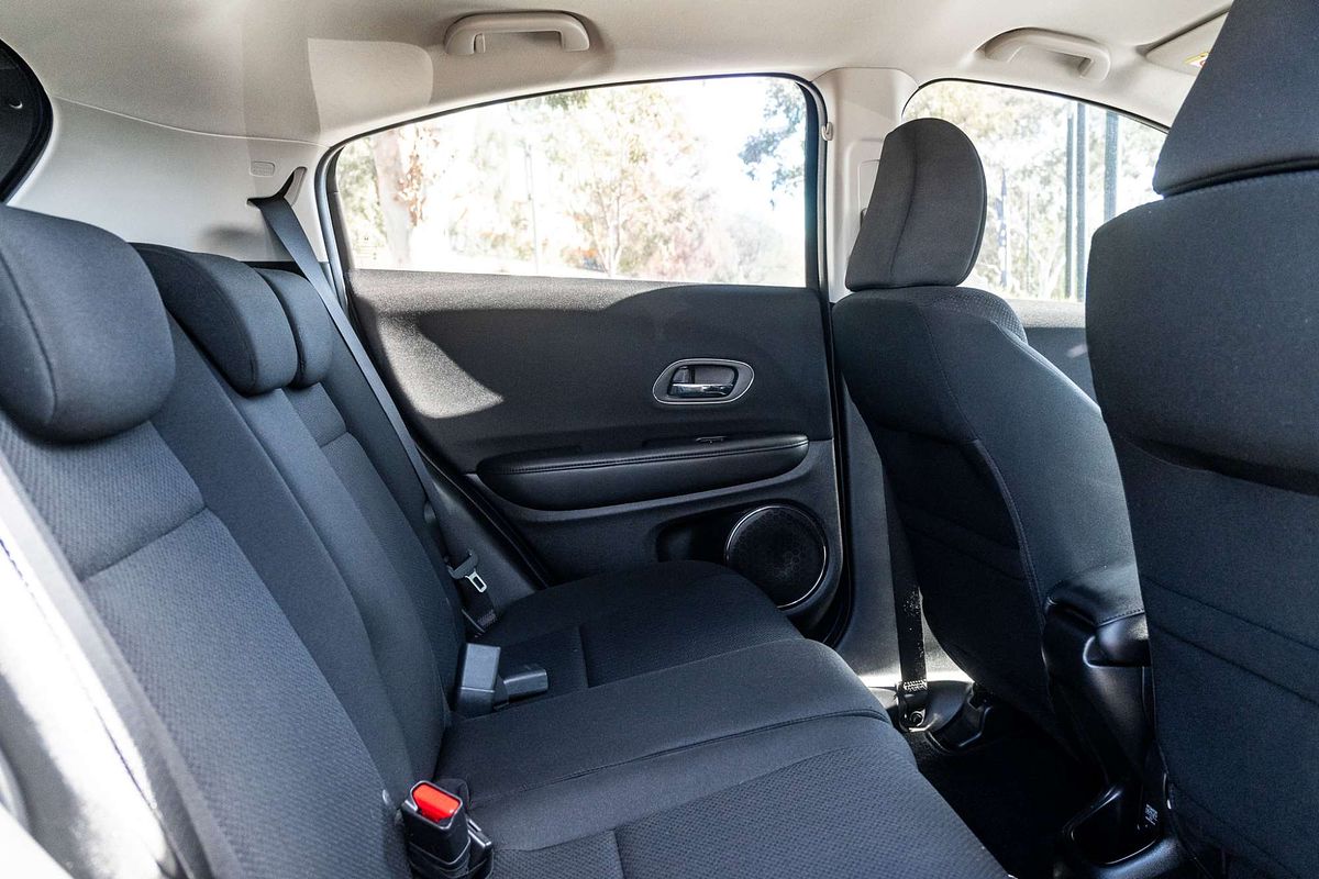 2017 Honda HR-V VTi-S