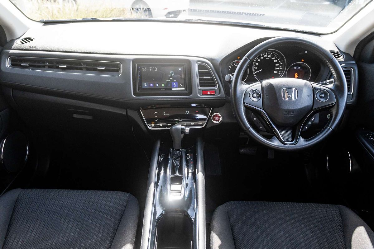 2017 Honda HR-V VTi-S