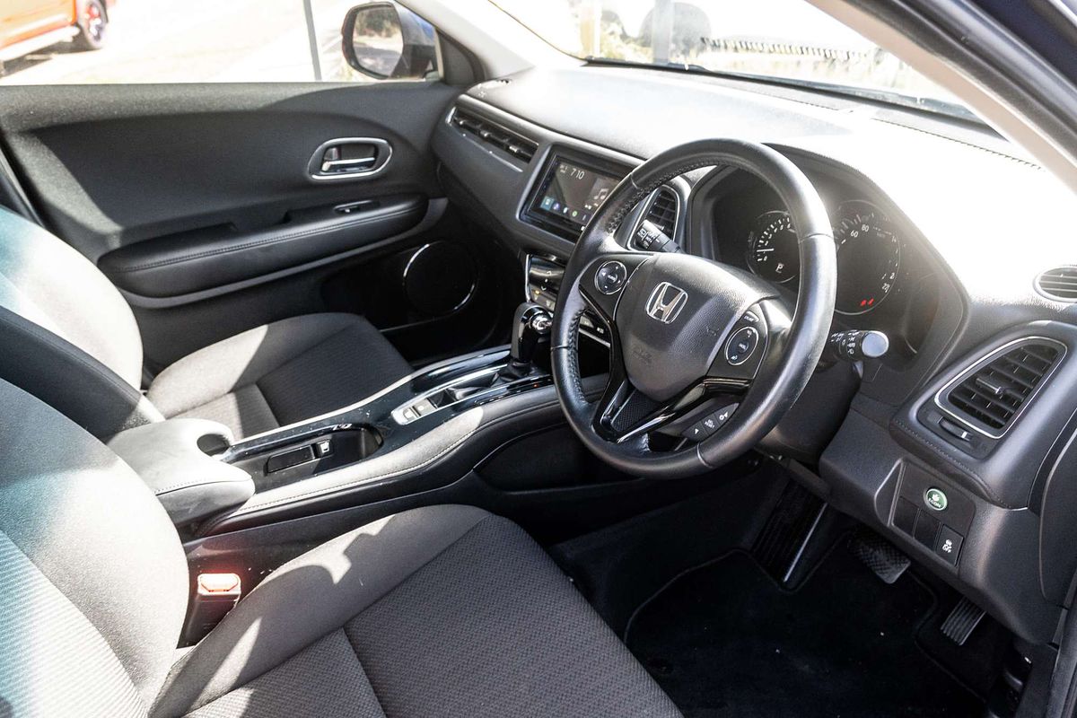 2017 Honda HR-V VTi-S