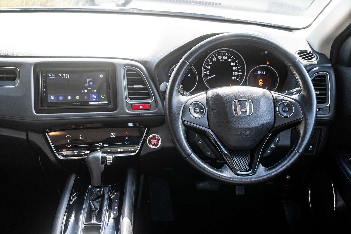 2017 Honda HR-V VTi-S