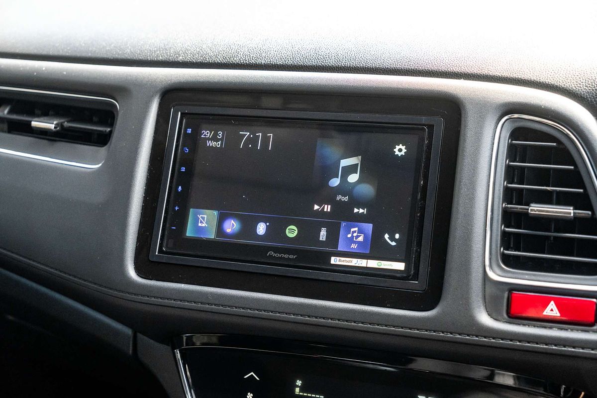2017 Honda HR-V VTi-S