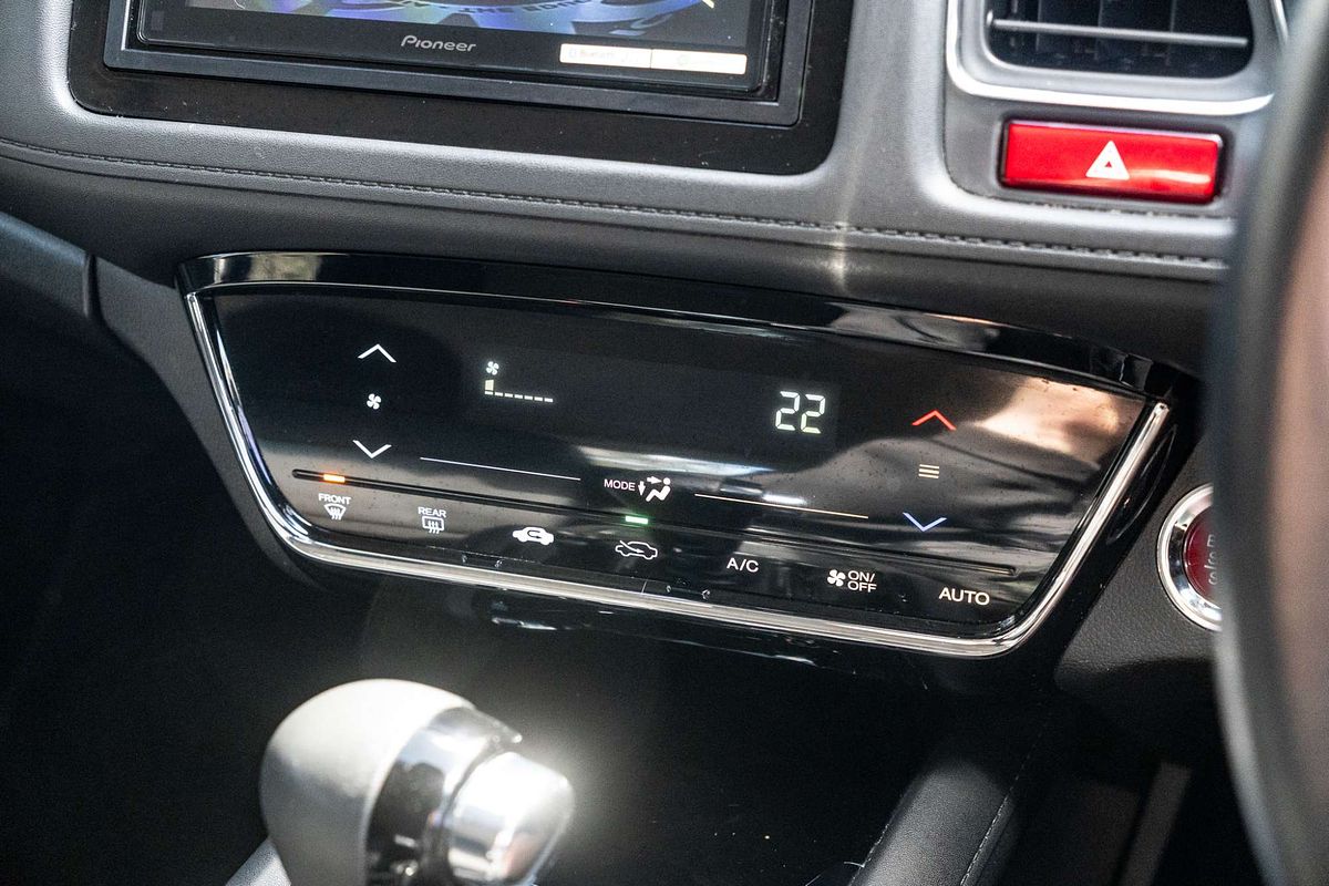 2017 Honda HR-V VTi-S