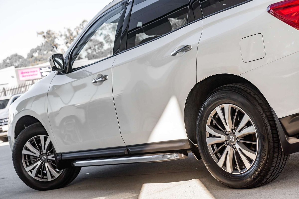 2017 Nissan Pathfinder ST-L R52 Series II