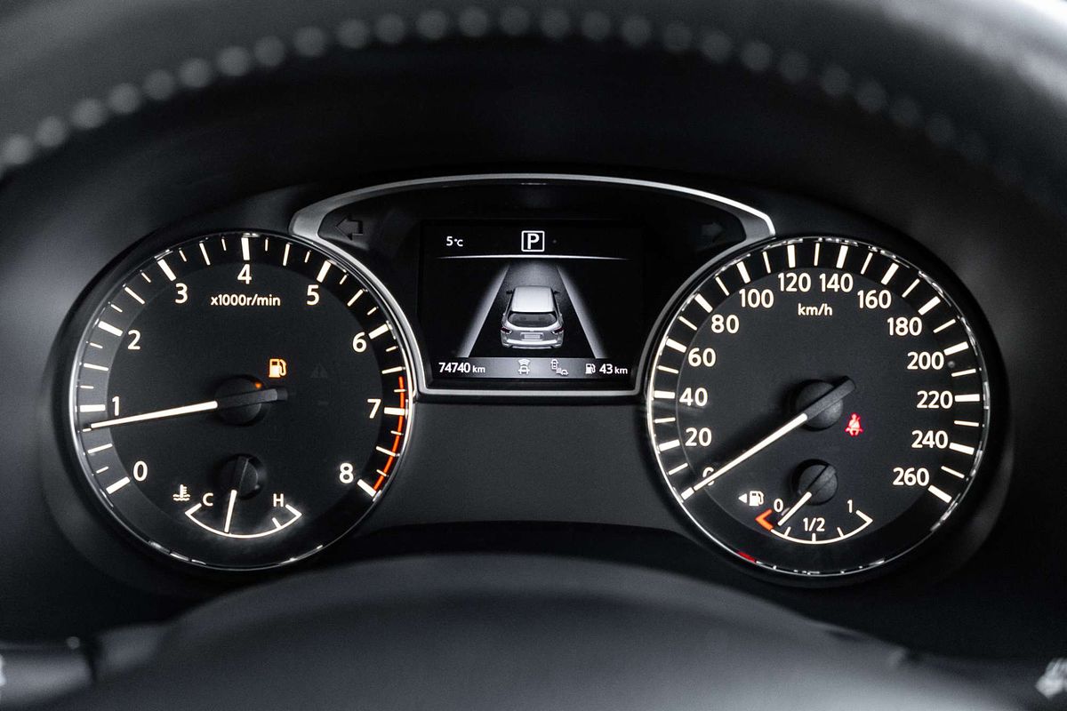 2017 Nissan Pathfinder ST-L R52 Series II