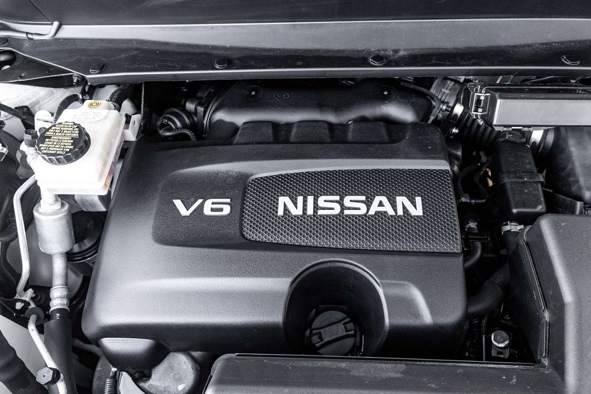 2017 Nissan Pathfinder ST-L R52 Series II