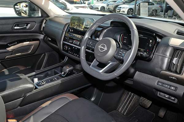 2023 Nissan Pathfinder Ti-L R53