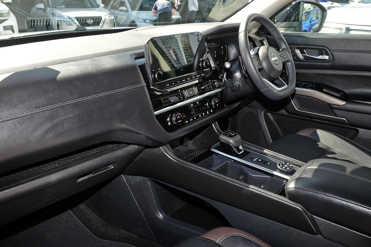 2023 Nissan Pathfinder Ti-L R53