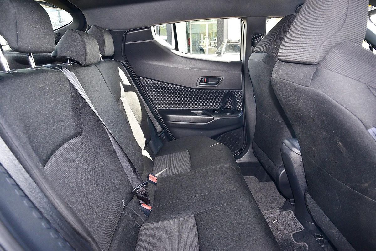 2017 Toyota C-HR NGX10R