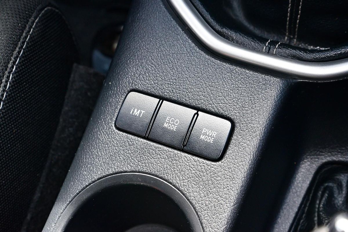 2018 Toyota Hilux SR5 GUN126R 4X4