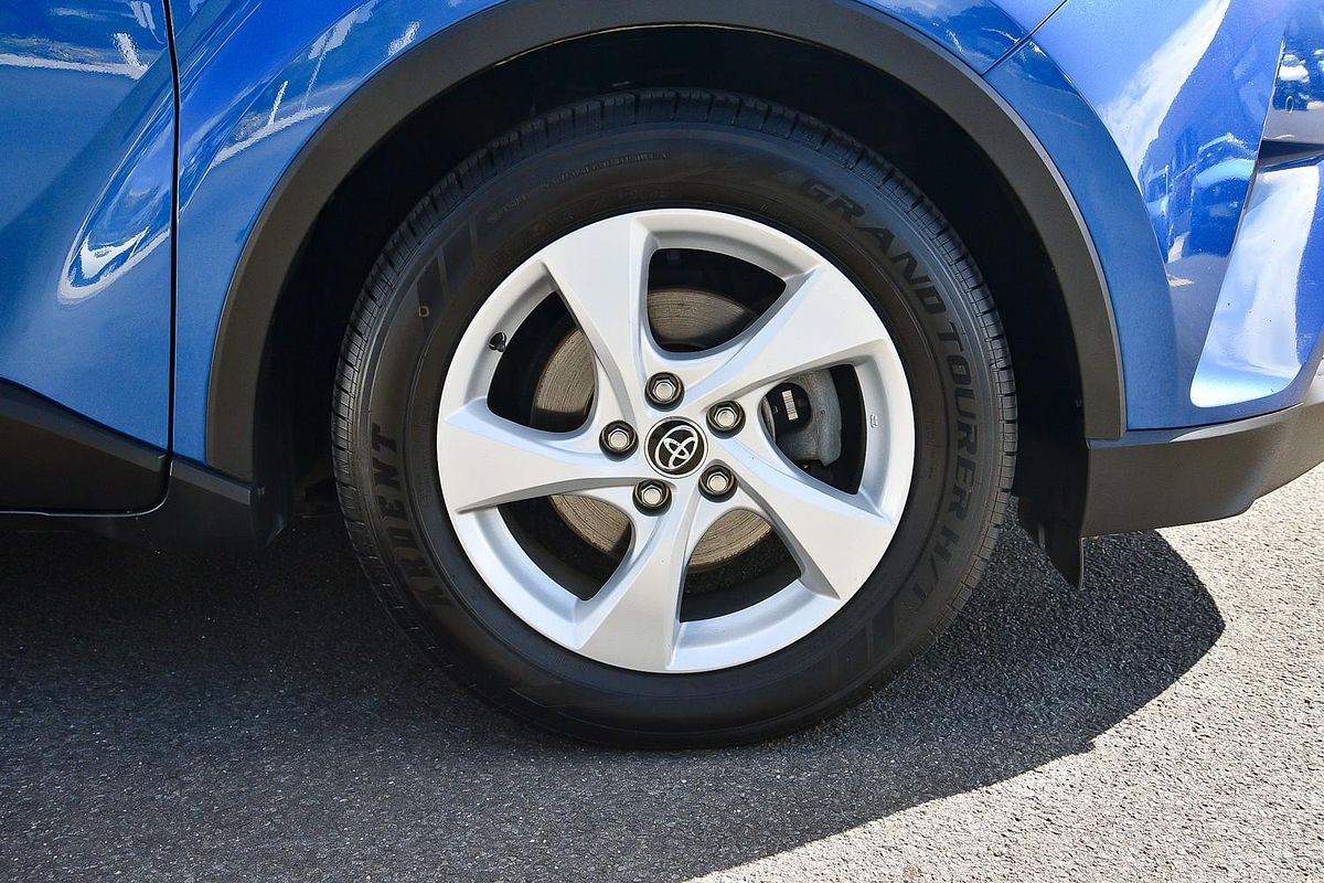 2017 Toyota C-HR NGX10R