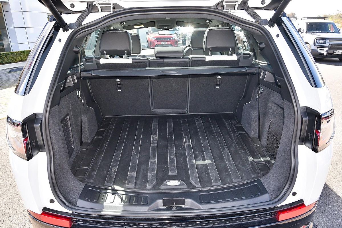 2024 Land Rover Discovery Sport P250 Dynamic HSE L550