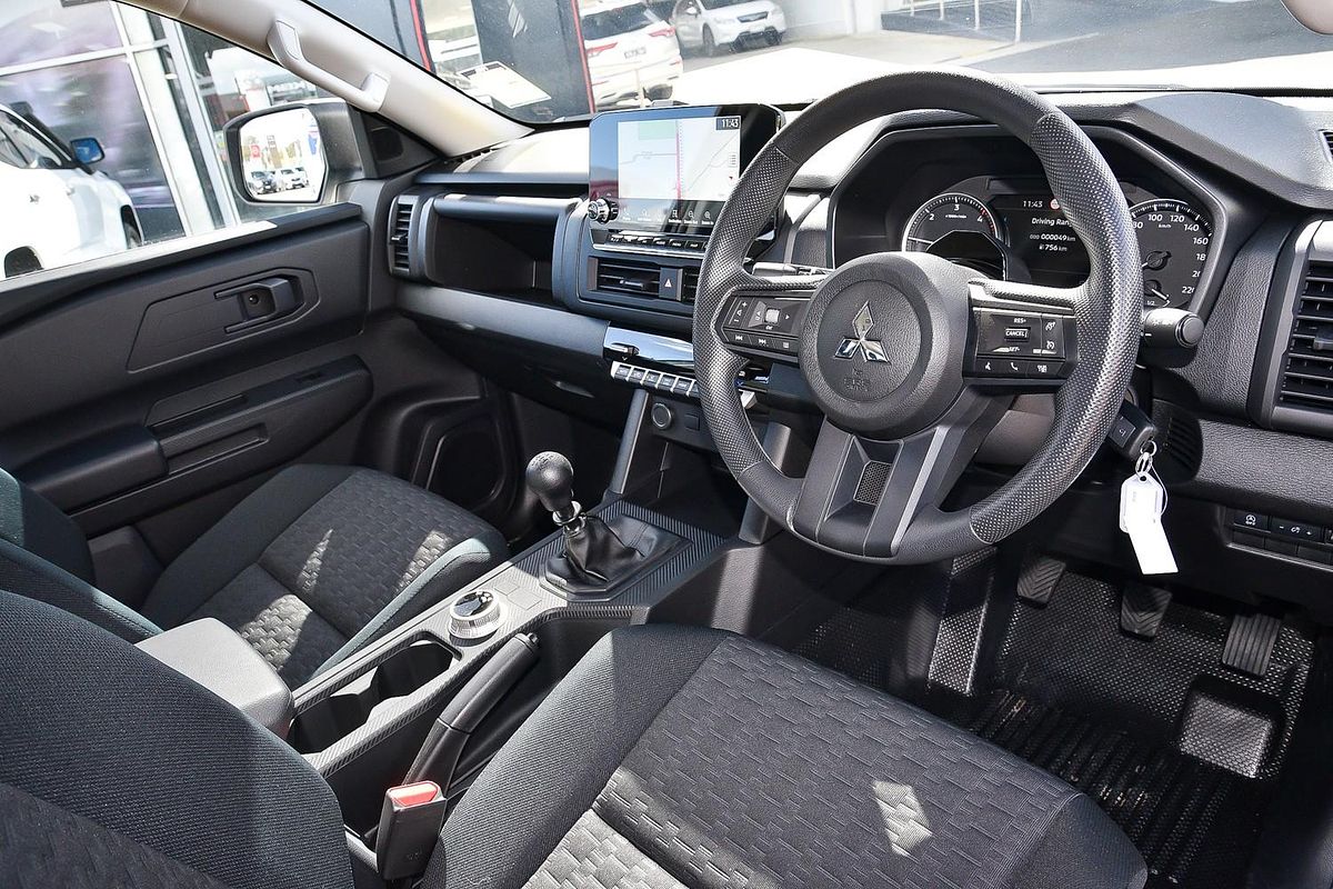 2025 Mitsubishi Triton GLX MV 4X4
