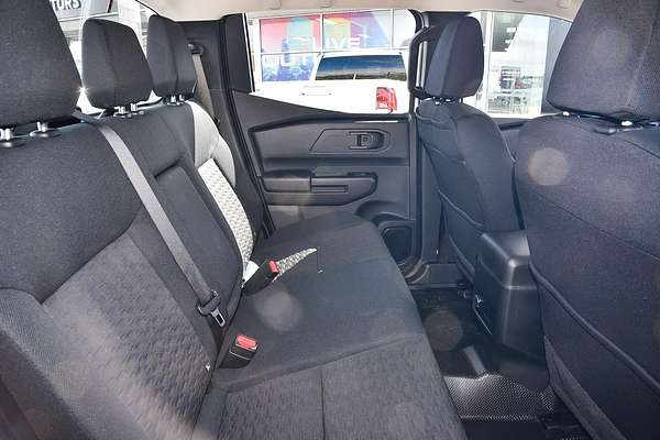 2025 Mitsubishi Triton GLX MV 4X4