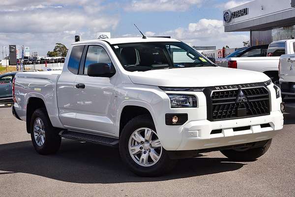 2024 Mitsubishi Triton GLX+ MV 4X4