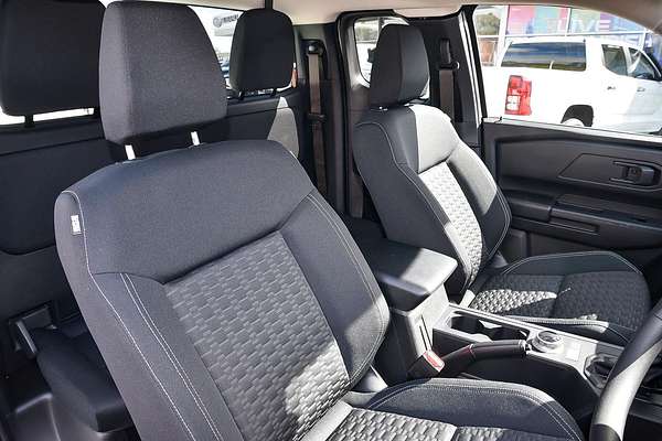 2024 Mitsubishi Triton GLX+ MV 4X4