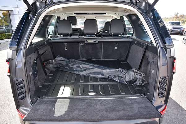 2019 Land Rover Discovery SD6 HSE Series 5