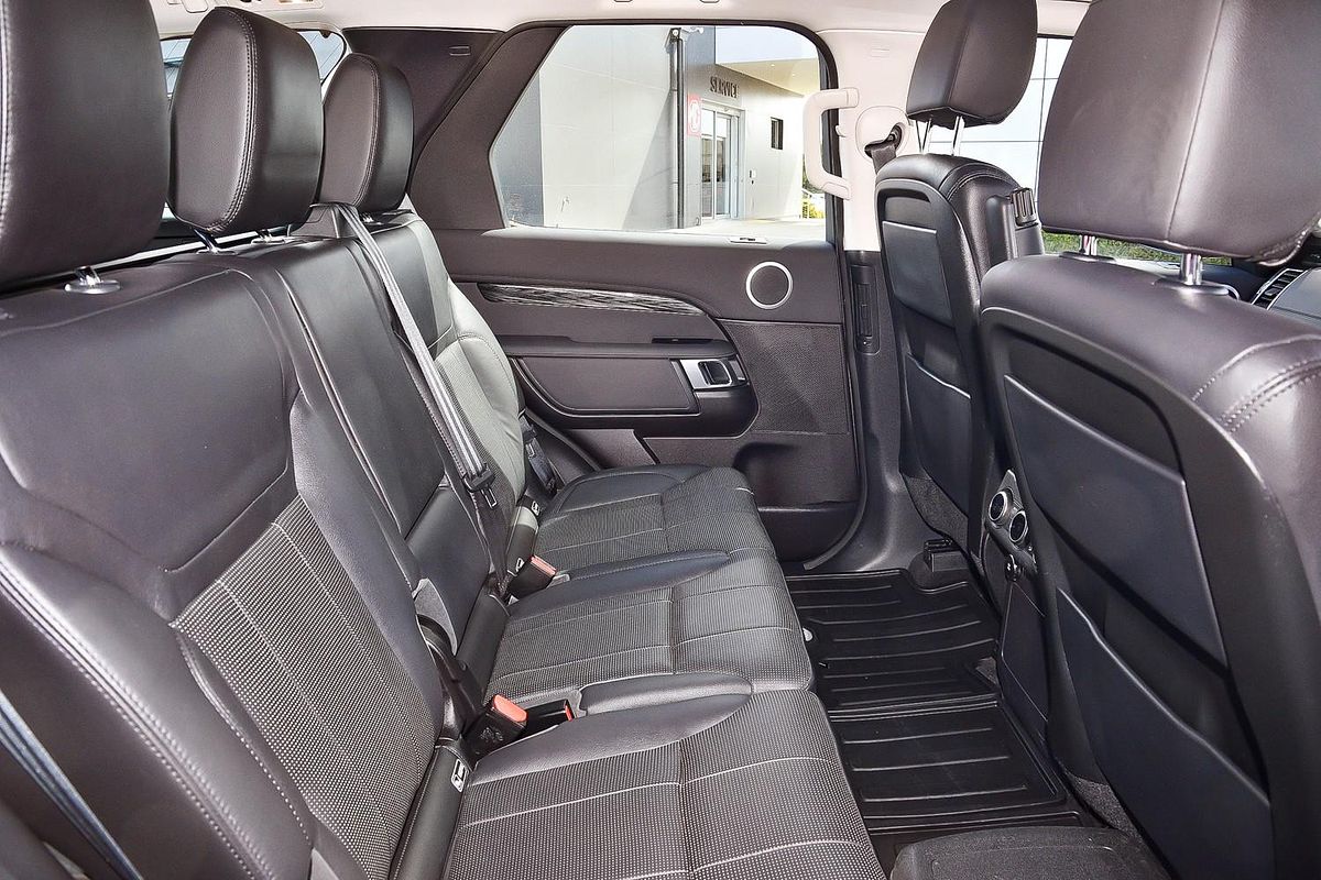 2019 Land Rover Discovery SD6 HSE Series 5