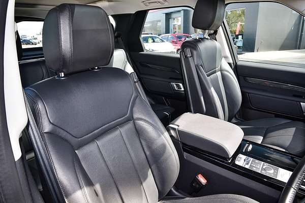 2019 Land Rover Discovery SD6 HSE Series 5