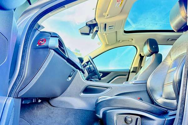 2017 Jaguar F-PACE 20d Prestige X761