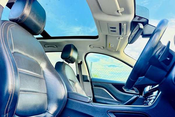2017 Jaguar F-PACE 20d Prestige X761