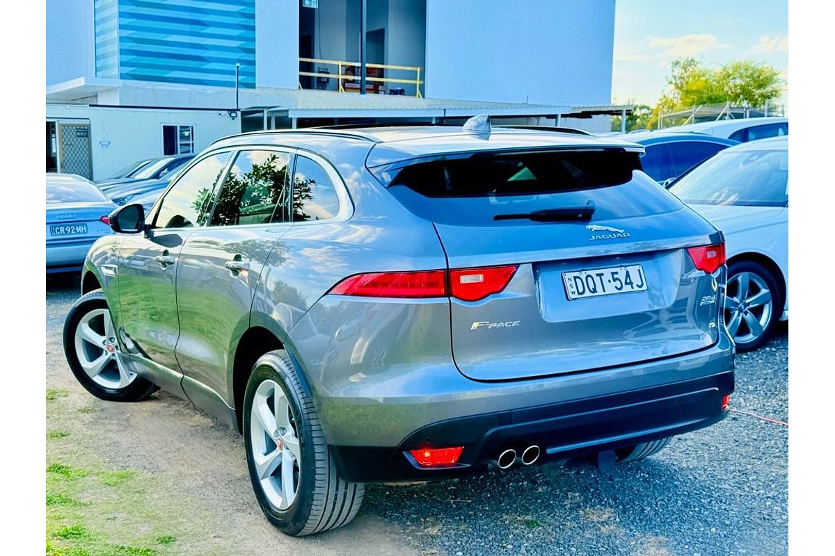 2017 Jaguar F-PACE 20d Prestige X761