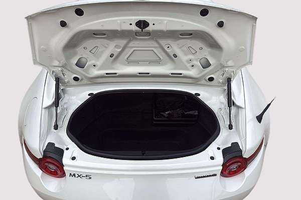 2024 Mazda MX-5 G20 GT ND