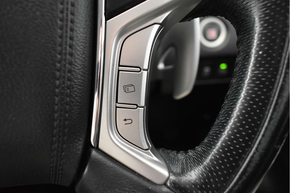 2016 Mitsubishi Pajero Sport GLS QE