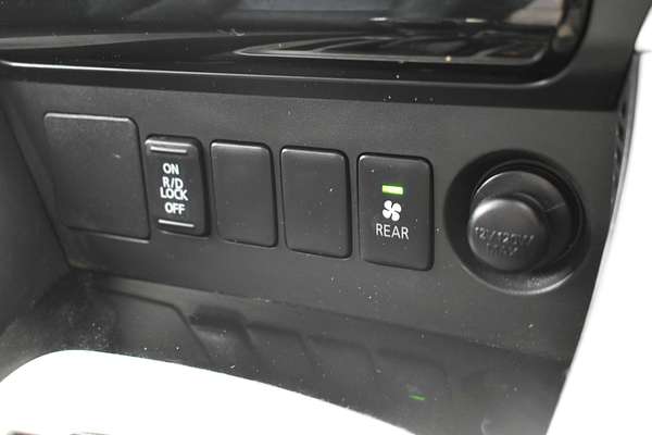 2016 Mitsubishi Pajero Sport GLS QE