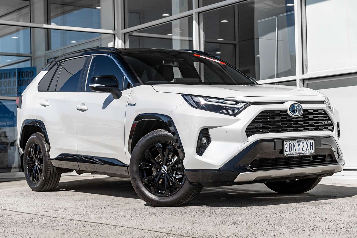 2024 Toyota RAV4 XSE AXAH52R