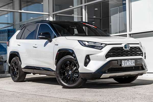 2024 Toyota RAV4 XSE AXAH52R