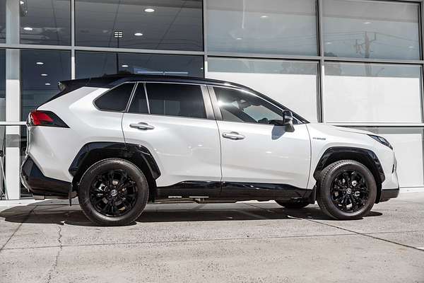 2024 Toyota RAV4 XSE AXAH52R